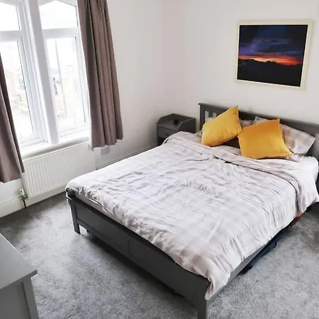 Castle Manor, 4 Bed Seaside Retreat Lejlighed