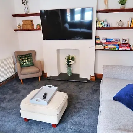 Castle Manor, 4 Bed Seaside Retreat شقة سكرابورو