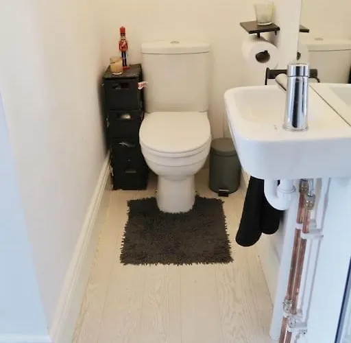 Castle Manor, 4 Bed Seaside Retreat * Scarborough