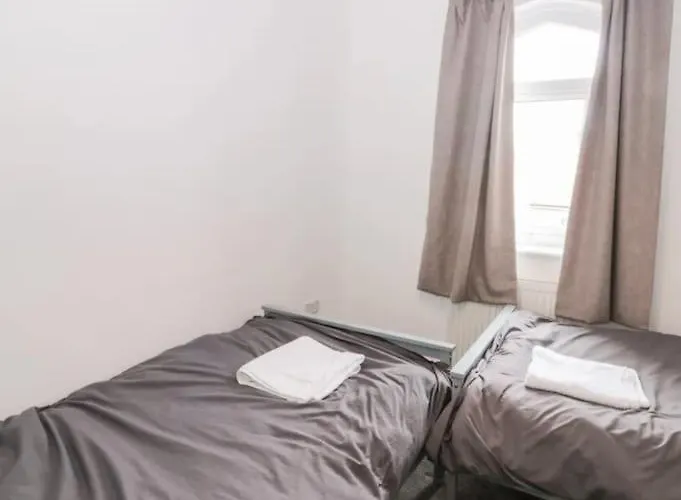 Castle Manor, 4 Bed Seaside Retreat Appartement *